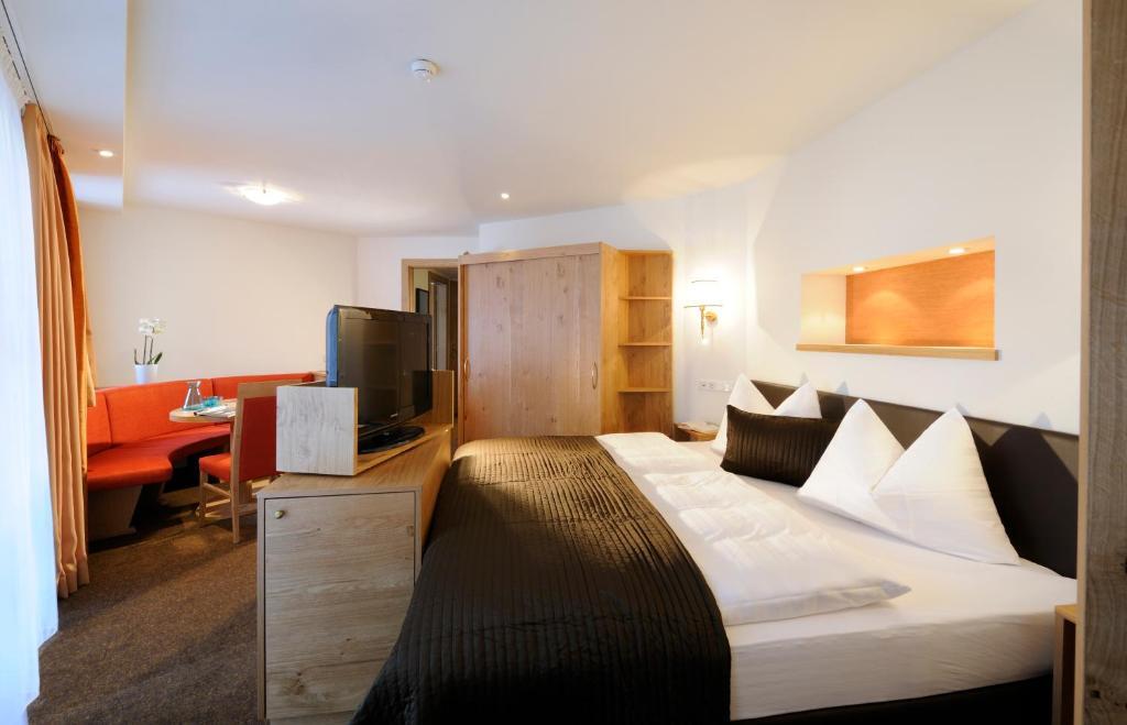 Hotel Saalbacher Hof מראה חיצוני תמונה